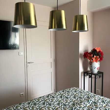 Chez Ghislaine Et Robert Guest house *